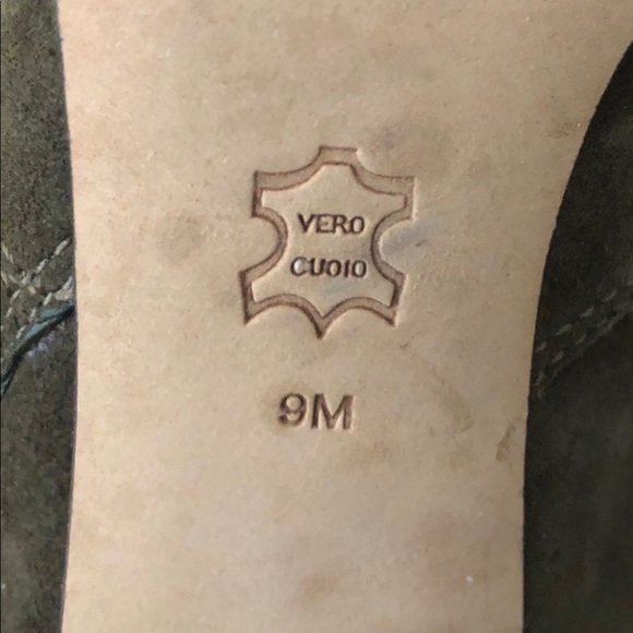 VIA SPIGA OLIVE SUEDE HEEL BOOTS SZ 9 Barely Worn - Picture 4 of 4